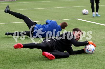 Fussball Bundesliga. Training SK Austria Klagenfurt.   Phillip Menzel . Klagenfurt, am 4.1.2023.
Foto: Kuess


---
pressefotos, pressefotografie, kuess, qs, qspictures, sport, bild, bilder, bilddatenbank