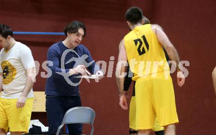 Basketball 2. Liga 2022/2023. Grunddurchgang 12. Runde. Woerthersee Piraten gegen  Upper Austrian Ballers.   Trainer Andreas Kuttnig (Piraten),   Klagenfurt, am 7.1.2023.
Foto: Kuess
www.qspictures.net
---
pressefotos, pressefotografie, kuess, qs, qspictures, sport, bild, bilder, bilddatenbank