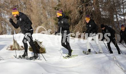Fussball Bundesliga. Team Building Austria Klagenfurt.  Kosmas Gkezos, Till Schumacher, Florian Rieder .  Bad Kleinkirchheim, am 11.1.2023.
Foto: Kuess


---
pressefotos, pressefotografie, kuess, qs, qspictures, sport, bild, bilder, bilddatenbank