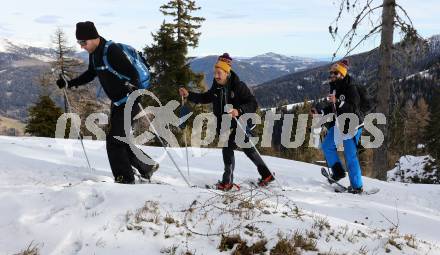 Fussball Bundesliga. Team Building Austria Klagenfurt.  Co-Trainer Martin Lassnig, Christopher Wernitznig, Markus Pink .  Bad Kleinkirchheim, am 11.1.2023.
Foto: Kuess


---
pressefotos, pressefotografie, kuess, qs, qspictures, sport, bild, bilder, bilddatenbank