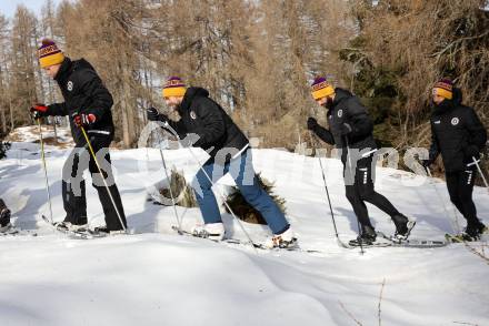 Fussball Bundesliga. Team Building Austria Klagenfurt.   Phillip Menzel, Kosmas Gkezos.  Bad Kleinkirchheim, am 11.1.2023.
Foto: Kuess


---
pressefotos, pressefotografie, kuess, qs, qspictures, sport, bild, bilder, bilddatenbank