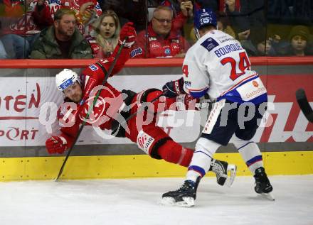 EBEL. Eishockey Bundesliga. EC KAC gegen  HC TIWAG Innsbruck.  Rihards Bukarts,   (KAC),    Simon Bourque (Innsbruck). Klagenfurt, am 13.1.2023.
Foto: Kuess
www.qspictures.net
---
pressefotos, pressefotografie, kuess, qs, qspictures, sport, bild, bilder, bilddatenbank