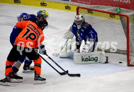 EBEL. Eishockey Bundesliga. EC VSV gegen Graz99ers.  Simon Despres, Jean Philippe Lamoureux,   (VSV),  Ken Ograjensek   (Graz). Villach, am 20.1.2023
Foto: Kuess
www.qspictures.net
---
pressefotos, pressefotografie, kuess, qs, qspictures, sport, bild, bilder, bilddatenbank