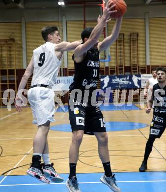 Basketball 2. Liga 2022/2023. Grunddurchgang 13. Runde.  KOS Celovec gegen  Guessing Blackbirds.   Andrej Blazevic (KOS),  Luka Gaspar (Guessing). Klagenfurt, am 21.1.2023.
Foto: Kuess
www.qspictures.net
---
pressefotos, pressefotografie, kuess, qs, qspictures, sport, bild, bilder, bilddatenbank