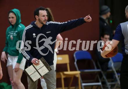 Basketball Damen Superliga. Grunddurchgang 11. Runde. KOS Celovec Damen gegen UBI Graz. Trainer Jaka Siberle  (KOS). Klagenfurt, 21.1.2023.
Foto: Kuess
---
pressefotos, pressefotografie, kuess, qs, qspictures, sport, bild, bilder, bilddatenbank