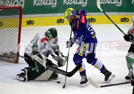 EBEL. Eishockey Bundesliga. EC VSV gegen HK SZ Olimpija Ljubljana.   Robert Sabolic,  (VSV),   Anthony Morrone  (Ljubljana). Villach, am 22.1.2023
Foto: Kuess
www.qspictures.net
---
pressefotos, pressefotografie, kuess, qs, qspictures, sport, bild, bilder, bilddatenbank