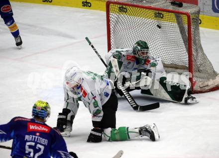 EBEL. Eishockey Bundesliga. EC VSV gegen HK SZ Olimpija Ljubljana.   Nicolas Rivett-Mattinen, (VSV),  Kristjan Cepon, Abthony Morrone    (Ljubljana). Villach, am 22.1.2023
Foto: Kuess
www.qspictures.net
---
pressefotos, pressefotografie, kuess, qs, qspictures, sport, bild, bilder, bilddatenbank