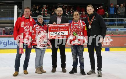 EBEL. Eishockey Bundesliga. EC KAC gegen  spusu Vienna Capitals. ScheckÃ¼bergabe. KAC Fanclub Spendenaktion fuer Kaerntner in Not.   Klagenfurt, am 27.1.2023.
Foto: Kuess
www.qspictures.net
---
pressefotos, pressefotografie, kuess, qs, qspictures, sport, bild, bilder, bilddatenbank