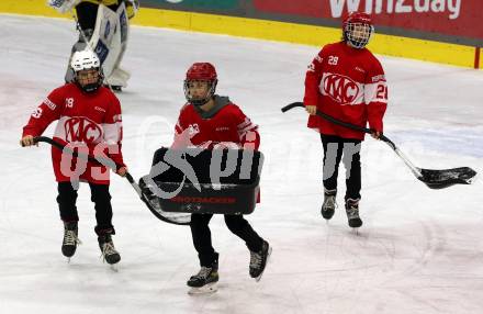 EBEL. Eishockey Bundesliga. EC KAC gegen  spusu Vienna Capitals.   Powert break  (KAC).  Klagenfurt, am 27.1.2023.
Foto: Kuess
www.qspictures.net
---
pressefotos, pressefotografie, kuess, qs, qspictures, sport, bild, bilder, bilddatenbank