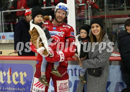 EBEL. Eishockey Bundesliga. EC KAC gegen  spusu Vienna Capitals.   Paul Postma mit Kinder  (KAC).  Klagenfurt, am 27.1.2023.
Foto: Kuess
www.qspictures.net
---
pressefotos, pressefotografie, kuess, qs, qspictures, sport, bild, bilder, bilddatenbank