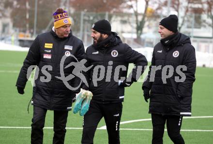 Fussball Testspiel. SK Austria Klagenfurt gegen Treibach.   Trainer Peter Pacult, Sandro Zakany, Co-Trainer Martin Lassnig (Klagenfurt). Klagenfurt, am 28.1.2023.
Foto: Kuess


---
pressefotos, pressefotografie, kuess, qs, qspictures, sport, bild, bilder, bilddatenbank