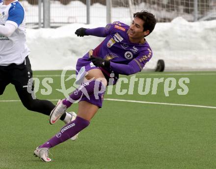 Fussball Testspiel. SK Austria Klagenfurt gegen Treibach.  Sebastian Guerra Soto  (Klagenfurt). Klagenfurt, am 28.1.2023.
Foto: Kuess


---
pressefotos, pressefotografie, kuess, qs, qspictures, sport, bild, bilder, bilddatenbank