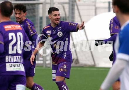 Fussball Testspiel. SK Austria Klagenfurt gegen Treibach.  Torjubel Sinan Karweina  (Klagenfurt). Klagenfurt, am 28.1.2023.
Foto: Kuess


---
pressefotos, pressefotografie, kuess, qs, qspictures, sport, bild, bilder, bilddatenbank