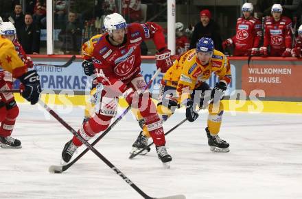 EBEL. Eishockey Bundesliga. EC KAC gegen Asiago Hockey.   Paul Postma,  (KAC),  Troy Rutkowski   (Asiago). Klagenfurt, am 5.2.2023.
Foto: Kuess
www.qspictures.net
---
pressefotos, pressefotografie, kuess, qs, qspictures, sport, bild, bilder, bilddatenbank