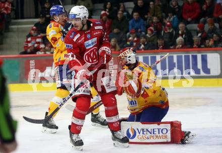 EBEL. Eishockey Bundesliga. EC KAC gegen Asiago Hockey.   Fabian Hochegger,  (KAC),     Justin Fazio (Asiago). Klagenfurt, am 5.2.2023.
Foto: Kuess
www.qspictures.net
---
pressefotos, pressefotografie, kuess, qs, qspictures, sport, bild, bilder, bilddatenbank