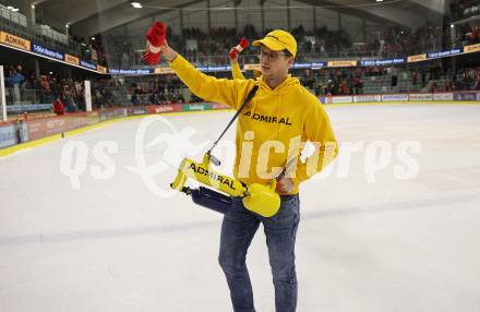 EBEL. Eishockey Bundesliga. EC KAC gegen HCB Suedtirol Alperia.  Admiral T-Shirt-Booster-Show. Klagenfurt, am 17.2.2023.
Foto: Kuess
www.qspictures.net
---
pressefotos, pressefotografie, kuess, qs, qspictures, sport, bild, bilder, bilddatenbank