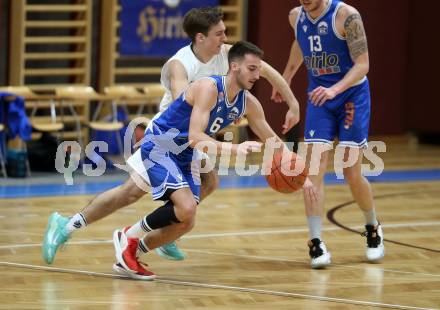 Basketball 2. Liga 2022/2023. Grunddurchgang 17. Runde.  KOS Celovec gegen Kufstein Towers. Niklas Michel (KOS),  Luka Bozak (Kufstein). Klagenfurt, am 18.2.2023.
Foto: Kuess
www.qspictures.net
---
pressefotos, pressefotografie, kuess, qs, qspictures, sport, bild, bilder, bilddatenbank