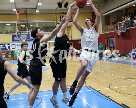 Basketball 2. Liga 2022/2023. Grunddurchgang 18. Runde.  KOS Celovec gegen Woerthersee Piraten.   Albin Llapashtica (KOS),  David Jelkic,  Alexander Pirker (Piraten). Klagenfurt, am 25.2.2023.
Foto: Kuess
www.qspictures.net
---
pressefotos, pressefotografie, kuess, qs, qspictures, sport, bild, bilder, bilddatenbank