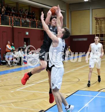 Basketball 2. Liga 2022/2023. Grunddurchgang 18. Runde.  KOS Celovec gegen Woerthersee Piraten. Andi Smrtnik   (KOS),  Nick Cevizovic (Piraten). Klagenfurt, am 25.2.2023.
Foto: Kuess
www.qspictures.net
---
pressefotos, pressefotografie, kuess, qs, qspictures, sport, bild, bilder, bilddatenbank