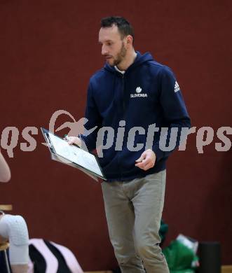 Basketball Damen Superliga. Grunddurchgang 14. Runde. KOS Celovec Damen gegen DBB LZ OOE.  Trainer Jaka Siberle (KOS). Klagenfurt, 25.2.2023.
Foto: Kuess
---
pressefotos, pressefotografie, kuess, qs, qspictures, sport, bild, bilder, bilddatenbank