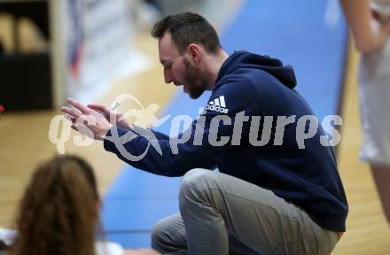 Basketball Damen Superliga. Grunddurchgang 14. Runde. KOS Celovec Damen gegen DBB LZ OOE.  Trainer Jaka Siberle (KOS). Klagenfurt, 25.2.2023.
Foto: Kuess
---
pressefotos, pressefotografie, kuess, qs, qspictures, sport, bild, bilder, bilddatenbank