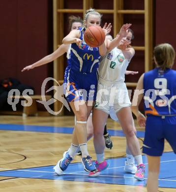 Basketball Damen Superliga. Grunddurchgang 14. Runde. KOS Celovec Damen gegen DBB LZ OOE.  Patricia Pauer (KOS),  Sonja Andjelkovic (OOE). Klagenfurt, 25.2.2023.
Foto: Kuess
---
pressefotos, pressefotografie, kuess, qs, qspictures, sport, bild, bilder, bilddatenbank