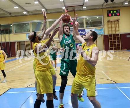 Basketball 2. Liga 2022/2023. Grunddurchgang 19. Runde. Woerthersee Piraten gegen Dornbirn Lions.  Shawn L. Ray, Maximilian Kunovjanek  (Piraten), Filip Kamenov  (Dornbirn). Klagenfurt, am 3.4.2023.
Foto: Kuess
www.qspictures.net
---
pressefotos, pressefotografie, kuess, qs, qspictures, sport, bild, bilder, bilddatenbank