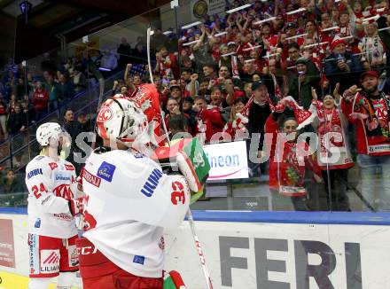 EBEL. Eishockey Bundesliga. VSV gegen KAC.   Jubel Sebastian Dahm, Steven Strong (KAC). Klagenfurt, am 7.3.2023.
Foto: Kuess
www.qspictures.net
---
pressefotos, pressefotografie, kuess, qs, qspictures, sport, bild, bilder, bilddatenbank