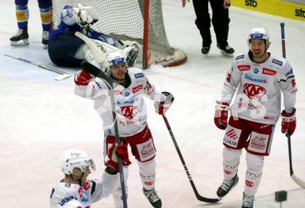 EBEL. Eishockey Bundesliga. VSV gegen KAC.   Torjubel Fabian Hochegger, Nicholas Eric Petersen  (KAC). Klagenfurt, am 7.3.2023.
Foto: Kuess
www.qspictures.net
---
pressefotos, pressefotografie, kuess, qs, qspictures, sport, bild, bilder, bilddatenbank