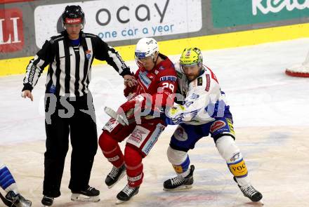 EBEL. Eishockey Bundesliga. KAC gegen VSV.   Schiedsrichter, Mike Zalewski, (KAC),  Andrew Desjardins    (VSV). Klagenfurt, am 10.3.2023.
Foto: Kuess
www.qspictures.net
---
pressefotos, pressefotografie, kuess, qs, qspictures, sport, bild, bilder, bilddatenbank