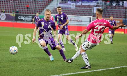 Fussball Bundesliga. SK Austria Klagenfurt gegen TSV Hartberg.  Florian Jaritz, (Klagenfurt),    Tobias Kainz (Hartberg).  Klagenfurt, am 12.3.2023.
Foto: Kuess
---
pressefotos, pressefotografie, kuess, qs, qspictures, sport, bild, bilder, bilddatenbank