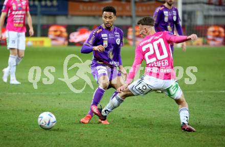 Fussball Bundesliga. SK Austria Klagenfurt gegen TSV Hartberg.  Michael Blauensteiner,  (Klagenfurt),  Manuel Pfeifer  (Hartberg).  Klagenfurt, am 12.3.2023.
Foto: Kuess
---
pressefotos, pressefotografie, kuess, qs, qspictures, sport, bild, bilder, bilddatenbank