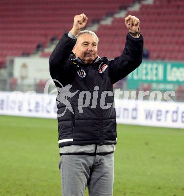 Fussball Bundesliga. SK Austria Klagenfurt gegen TSV Hartberg.  Jubel Trainer Peter Pacult (Klagenfurt).  Klagenfurt, am 12.3.2023.
Foto: Kuess
---
pressefotos, pressefotografie, kuess, qs, qspictures, sport, bild, bilder, bilddatenbank