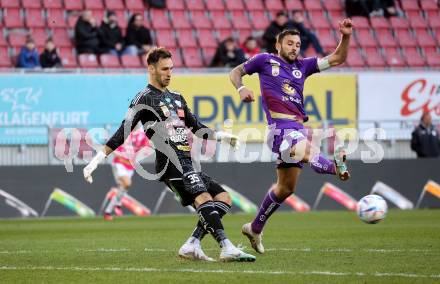 Fussball Bundesliga. SK Austria Klagenfurt gegen TSV Hartberg.  Markus Pink, (Klagenfurt),     Raphael Sallinger (Hartberg).  Klagenfurt, am 12.3.2023.
Foto: Kuess
---
pressefotos, pressefotografie, kuess, qs, qspictures, sport, bild, bilder, bilddatenbank