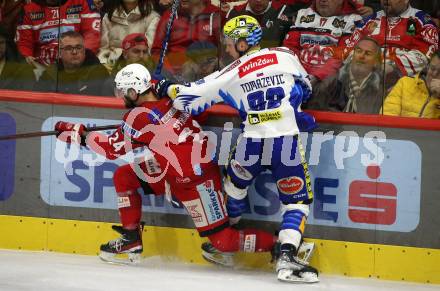 EBEL. Eishockey Bundesliga. EC KAC gegen VSV.   Steven Strong,   (KAC),  Blaz Tomazevic  (VSV). Klagenfurt, am 14.3.2023.
Foto: Kuess
www.qspictures.net
---
pressefotos, pressefotografie, kuess, qs, qspictures, sport, bild, bilder, bilddatenbank