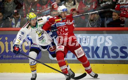 EBEL. Eishockey Bundesliga. EC KAC gegen VSV.   Mike Zalewski,  (KAC),   Felix Maxa  (VSV). Klagenfurt, am 14.3.2023.
Foto: Kuess
www.qspictures.net
---
pressefotos, pressefotografie, kuess, qs, qspictures, sport, bild, bilder, bilddatenbank