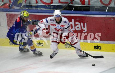 EBEL. Eishockey Bundesliga. EC VSV gegen KAC.   Alexander Rauchenwald,  (VSV),  Simeon Schwinger  (KAC). Villach, am 17.3.2023.
Foto: Kuess
www.qspictures.net
---
pressefotos, pressefotografie, kuess, qs, qspictures, sport, bild, bilder, bilddatenbank