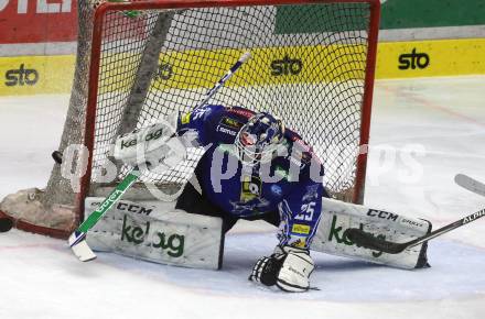 EBEL. Eishockey Bundesliga. EC VSV gegen KAC.  Alexander Schmidt  (VSV).  Villach, am 17.3.2023.
Foto: Kuess
www.qspictures.net
---
pressefotos, pressefotografie, kuess, qs, qspictures, sport, bild, bilder, bilddatenbank