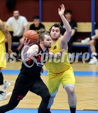 Basketball 2. Liga 2022/2023. Playoff.  2. Runde. Woerthersee Piraten gegen Mistelbach Mustangs.   Andreas Nuck (Piraten), Ian Moschik  (Mistelbach). Klagenfurt, am 18.3.2023.
Foto: Kuess
www.qspictures.net
---
pressefotos, pressefotografie, kuess, qs, qspictures, sport, bild, bilder, bilddatenbank