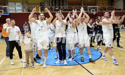 Basketball 2. Liga 2022/2023. Playoff.  2. Runde. KOS Celovec gegen Guessing Blackbirds.   jubel (KOS).  Klagenfurt, am 19.3.2023.
Foto: Kuess
www.qspictures.net
---
pressefotos, pressefotografie, kuess, qs, qspictures, sport, bild, bilder, bilddatenbank