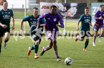 Fussball. Kaerntner Liga. Kraig gegen Austria Klagenfurt Amateure.  Pascal Fabian Lorenz  (Kraig),  Mersei Dieu Nsandi  (Klagenfurt). Treibach, 25.3.2023
Foto: Kuess


---
pressefotos, pressefotografie, kuess, qs, qspictures, sport, bild, bilder, bilddatenbank