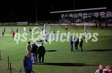 Fussball. Regionalliga. Treibach gegen LASK Amateure OOE.  Spielunterbrechung. Stromausfall.. Treibach, 24.3.2023
Foto: Kuess


---
pressefotos, pressefotografie, kuess, qs, qspictures, sport, bild, bilder, bilddatenbank