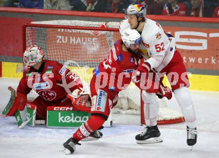 EBEL. Eishockey Bundesliga. EC KAC gegen Salzburg.   Steven Strong, Sebastian Dahm,   (KAC),  Paul Huber  (Salzburg). Klagenfurt, am 26.3.2023.
Foto: Kuess
www.qspictures.net
---
pressefotos, pressefotografie, kuess, qs, qspictures, sport, bild, bilder, bilddatenbank