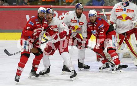 EBEL. Eishockey Bundesliga. EC KAC gegen Salzburg.   Lucas Lessio, Rihards Bukarts, (KAC),    Tyler James Lewington, Andrew Jay MacWilliam   (Salzburg). Klagenfurt, am 26.3.2023.
Foto: Kuess
www.qspictures.net
---
pressefotos, pressefotografie, kuess, qs, qspictures, sport, bild, bilder, bilddatenbank