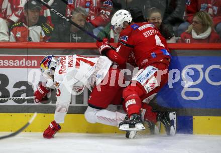 EBEL. Eishockey Bundesliga. EC KAC gegen Salzburg.   Kele Steffler,   (KAC),   Benjamin Nissner (Salzburg). Klagenfurt, am 31.3.2023.
Foto: Kuess
www.qspictures.net
---
pressefotos, pressefotografie, kuess, qs, qspictures, sport, bild, bilder, bilddatenbank