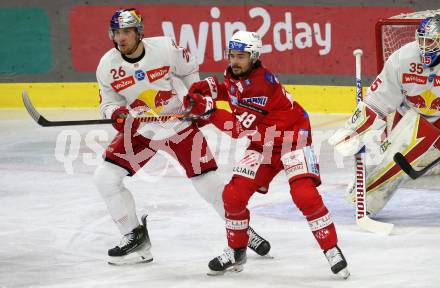 EBEL. Eishockey Bundesliga. EC KAC gegen Salzburg.   Samuel Witting, (KAC),  Peter Hochkofler    (Salzburg). Klagenfurt, am 31.3.2023.
Foto: Kuess
www.qspictures.net
---
pressefotos, pressefotografie, kuess, qs, qspictures, sport, bild, bilder, bilddatenbank