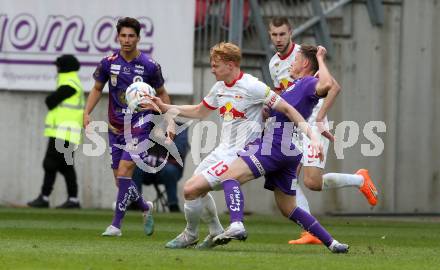 Fussball Bundesliga. SK Austria Klagenfurt gegen Salzburg.  Fabian Miesenboeck,  (Klagenfurt),   Nicolas Seiwald (Salzburg).  Klagenfurt, am 2.4.2023.
Foto: Kuess
---
pressefotos, pressefotografie, kuess, qs, qspictures, sport, bild, bilder, bilddatenbank