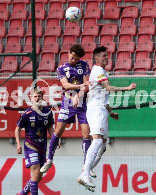 Fussball Bundesliga. SK Austria Klagenfurt gegen Salzburg.  Vesel Demaku, (Klagenfurt),    Benjamin Ssesko  (Salzburg).  Klagenfurt, am 2.4.2023.
Foto: Kuess
---
pressefotos, pressefotografie, kuess, qs, qspictures, sport, bild, bilder, bilddatenbank