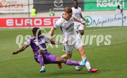 Fussball Bundesliga. SK Austria Klagenfurt gegen Sturm Graz. Solomon Owusu Bonnah,   (Klagenfurt),  Alexander Prass  (Graz).  Klagenfurt, am 16.4.2023.
Foto: Kuess
---
pressefotos, pressefotografie, kuess, qs, qspictures, sport, bild, bilder, bilddatenbank