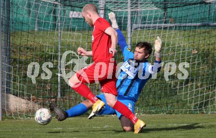Fussball. Kaerntner Liga. Bleiburg gegen ATSV Wolfsberg.  Thomas Poek   (Bleiburg),    Marcel Maximilian Stoni (Wolfsberg). Bleiburg 22.4.2023.
Foto: Kuess


---
pressefotos, pressefotografie, kuess, qs, qspictures, sport, bild, bilder, bilddatenbank